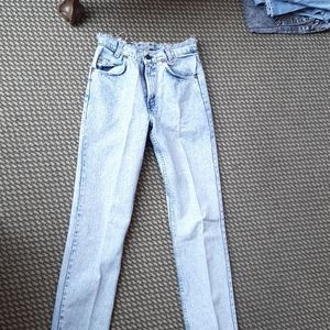 Levi jeans